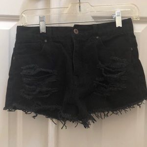 ⬇️ F21 • Ripped High Waisted Black Denim Shorts